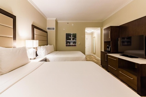 Holiday Inn Express Savannah - Historic District image 11