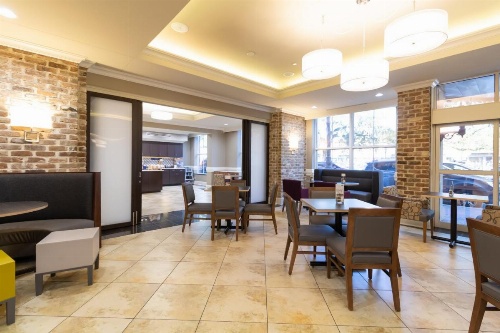 Holiday Inn Express Savannah - Historic District image 13