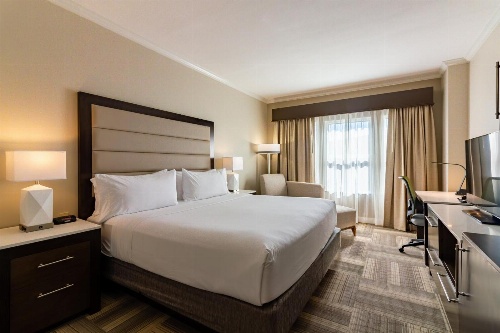 Holiday Inn Express Savannah - Historic District image 2