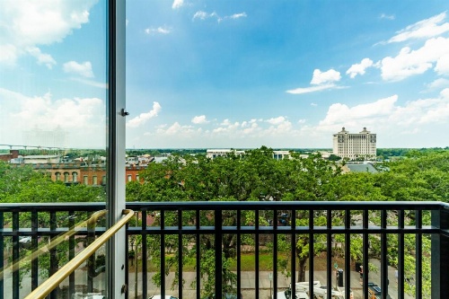 Holiday Inn Express Savannah - Historic District image 21