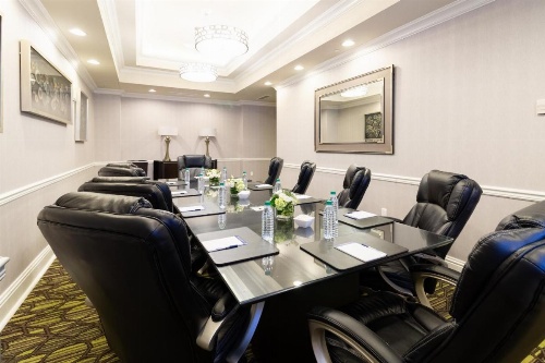 Holiday Inn Express Savannah - Historic District image 38