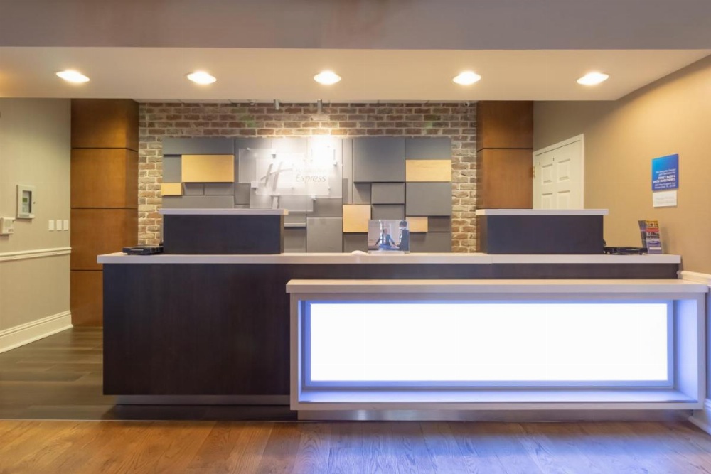 Holiday Inn Express Savannah - Historic District Image 45